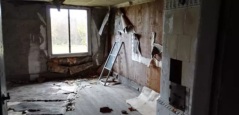 Why Selling a Distressed House Through Traditional Methods Fails in Corpus Christi